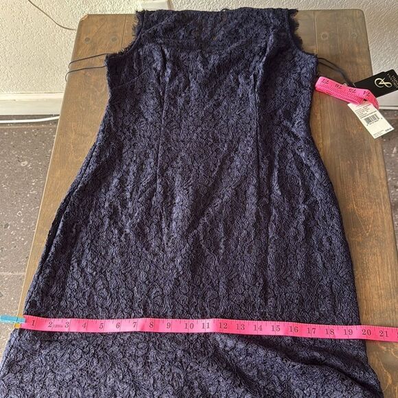Adrianna Papell Elegant Sleeveless Lace Trumpet Navy Gown - Picture 13 of 17